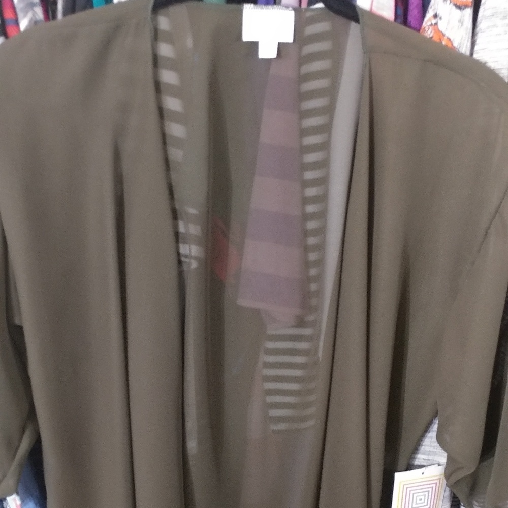 LuLaroe Shirley
